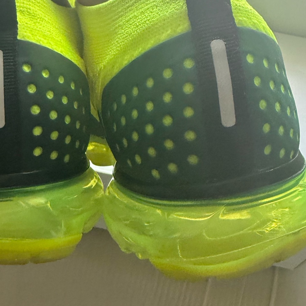 Rare Nike Air Vapor Max Flyknit 2 Volt Aka “Highlighters”🔥🔥🔥🔥🔥🔥 - Picture 13 of 15